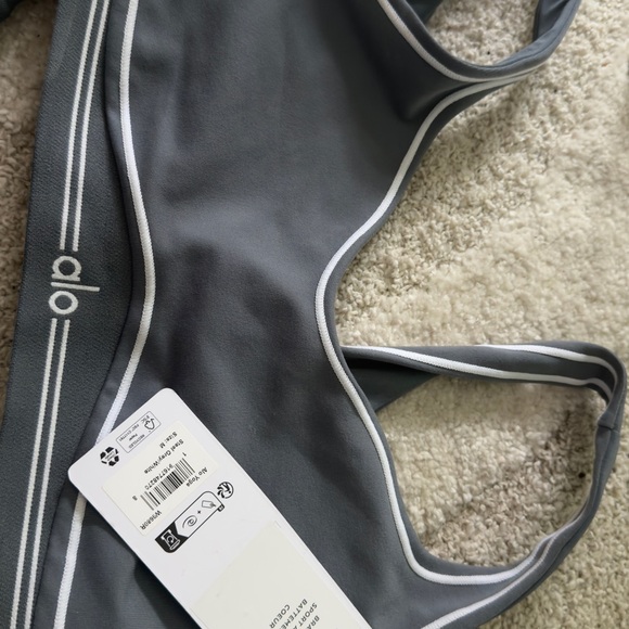 ALO Yoga Charcoal Legging with White Trim - Picture 2 of 5